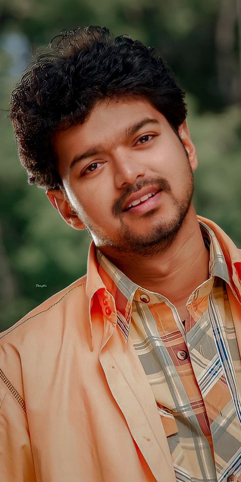 Pokkiri Vijay Images, Vijay Old Photos, Vijay Movie Images, Ms Dhoni Movie, Feeling Status, Joseph Vijay, Vijay Actor Hd Images, Kgf Photos Hd, Famous Indian Actors