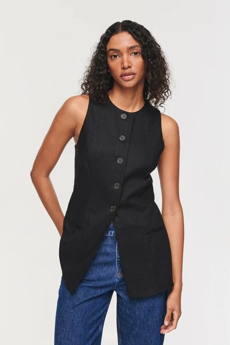 Trending Now | British Style, Without Compromise | ALIGNE Black Vest Outfit Fall, Long Black Vest Outfit, Long Vest Outfit, Fall Vest Outfits, Black Vest Outfit, Long Black Vest, Linen Waistcoat, Waistcoat Outfit, Long Waistcoat