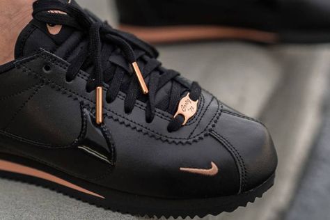 Shop Nike's Classic Cortez in Black & Rose Gold | HYPEBAE Nike Cortez Black, Nike Cortez Women, Nike Cortez Shoes, Cortez Shoes, Tennis Nike, Nike Shoes Women Fashion, Gold Nike, Basket Nike, Black And Rose Gold