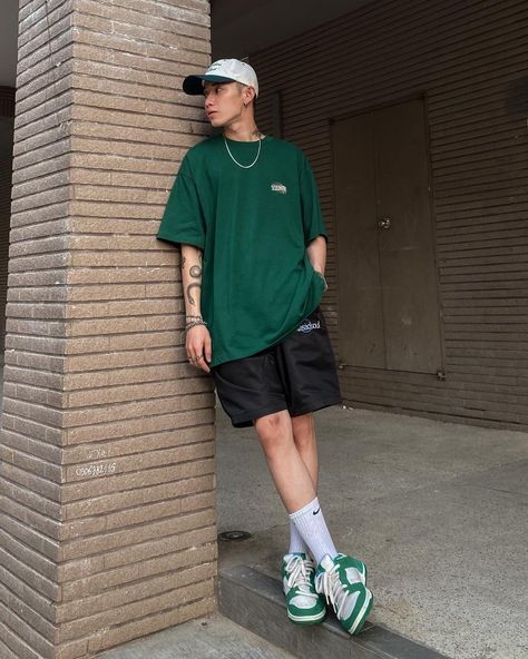 Men’s Outfits Sunmer, Puma Rebound Lay Up Outfit, Men Basketball Outfit, Streetwear Fashion Inspo Outfits Men, Summer Urban Outfits Men, Boys Outfit Ideas Summer, Boys Streetwear Aesthetic, Men Ootd Street Style, Mens Clothing Styles Summer 2024