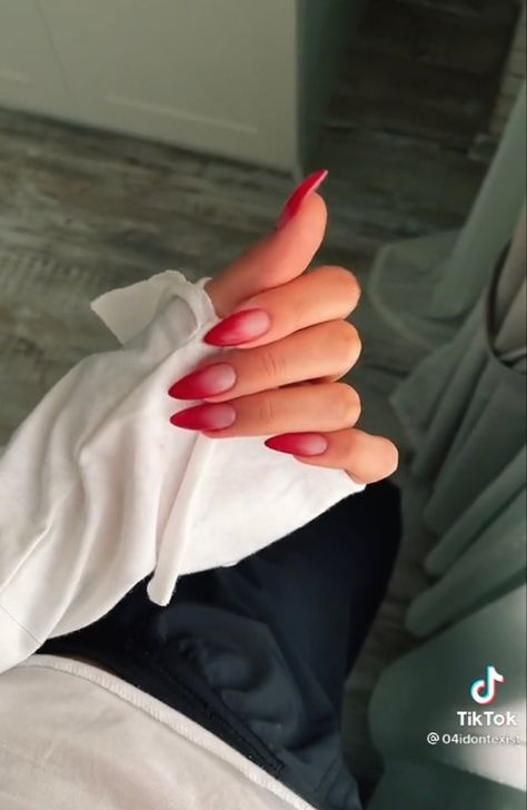 Sharp Nails Pink, Witch Nails Acrylic, Nail Designs Y2k, Designs Y2k, Short Red Nails, Witch Nails, Witchy Nails, Sharp Nails, Almond Shape Nails