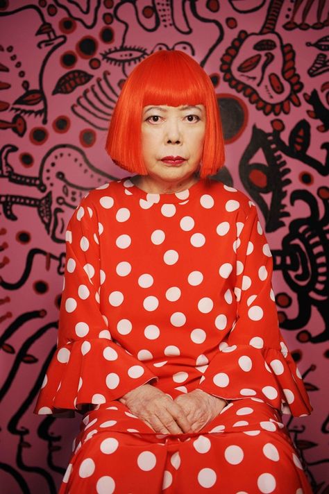 Yayoi Kusama: What you need: red bob-cut wig with bangs, polka dot anything Yayoi Kasuma, Nagano Prefecture, Yayoi Kusama Art, Kusama Yayoi, Kusama Art, Eva Hesse, Gagosian Gallery, Joseph Cornell, Barnett Newman