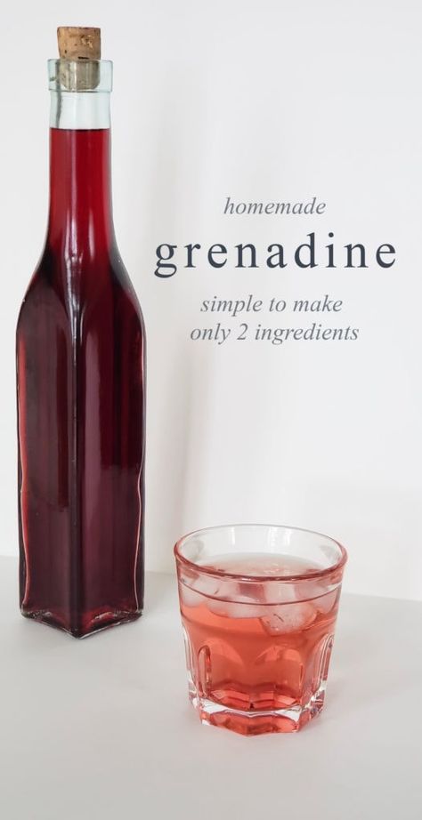 Grenadine Recipe, Homemade Grenadine, Homemade Liqueur Recipes, Shirley Temple Drink, Homemade Alcohol, Plat Vegan, Homemade Liquor, Liquor Recipes, Liqueurs Recipes