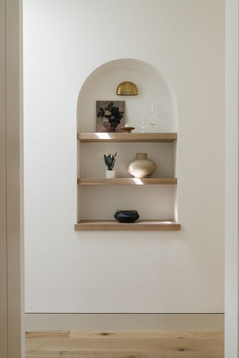 Archway With Shelves, Built In Stucco Shelves, Drywall Arch Built In, Above Toilet Niche, Arch Wall Shelves, Kitchen Wall Niche Ideas, Arch Shelf In Wall Built Ins, Arched Built Ins Office, Arch Built In Shelves