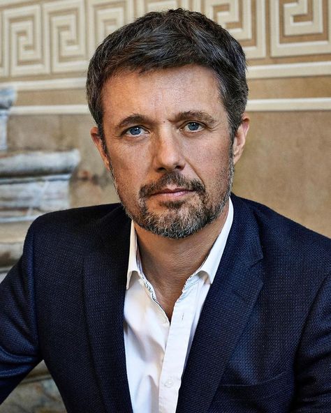 Royal Addicted on Instagram: “#royalbirthday Happy Birthday to Crown Prince Frederik of Denmark (26th May 1968)💙 . He turns 54 today🎉🥂🎂 #danishroyalfamily #danishroyals…” Christian Photos, Denmark Royal Family, Prince Frederik Of Denmark, Prince Frederick, Prince Birthday, Danish Royalty, Denmark Travel, Danish Royal Family, Danish Royals