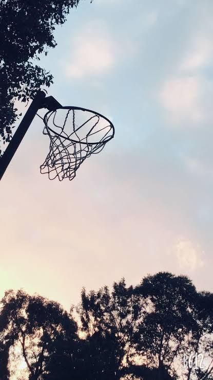 Netball Aesthetic Wallpaper Iphone, Netball Profile Picture, Netball Background, Sporty Astethic, Netball Aesthetic Wallpaper, Aesthetic Netball, Netball Wallpaper, Netball Photos, Netball Aesthetic