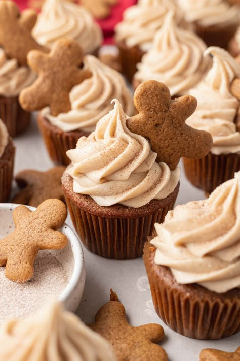 Gingerbread Cupcakes With Cinnamon Cream Cheese Frosting, Baking Ideas Decorating, Cozy Gingerbread Cupcakes With Cinnamon Cream Cheese Frosting, Mini Gingerbread Cupcakes, Christmas Cookies And Cupcakes, Gingerbread Buttercream Frosting, Cozy Gingerbread Cupcakes, Gingerbread Cupcakes With White Chocolate Frosting, Christmas Cupcake Recipes From Scratch