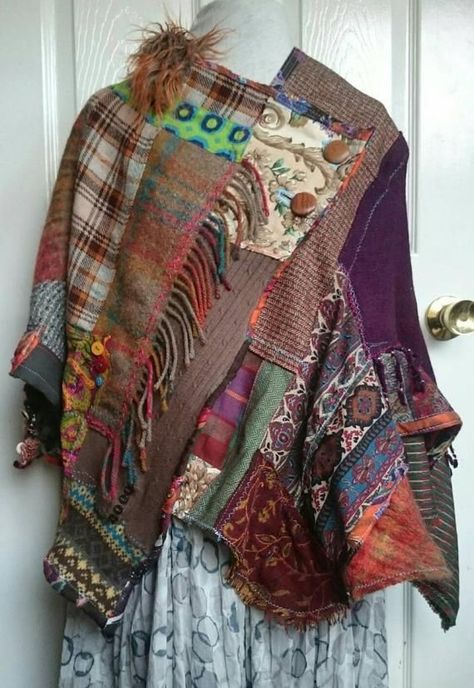 Vetement Hippie Chic, Patchwork Poncho, Patchwork Clothes, Clothing Winter, Plaid Poncho, Poncho Wrap, Repurposed Clothing, Altered Couture, Skirt Maxi