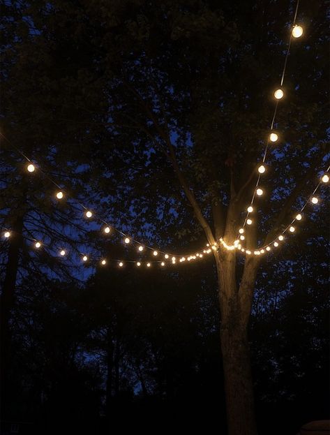 Backyard Instagram Pictures, Backyard Summer Party Aesthetic, Tangled Homecoming, Saints And Sinners Party, Twenty Birthday, Love Story Books, Night Sky Photography, Art Village, Summer Garden Party