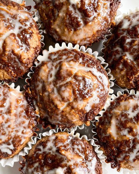 Vegan Muffin Recipes, Vegan Muffin, Coconut Cream Frosting, Cinnamon Roll Muffins, Zucchini Banana Bread, Muffins Recipes, Vegan Muffins, Lemon Chocolate, Cinnamon Muffins