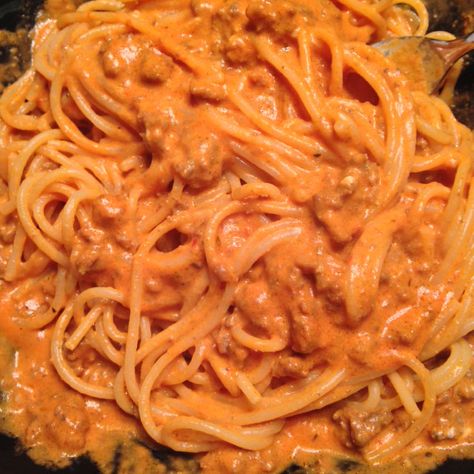 Spaghetti with Meaty Vodka Sauce Vodka Sauce Spaghetti, Spaghetti With Vodka Sauce, Spaghetti With Vodka Sauce Recipe, Vodka Meat Sauce, Vodka Spaghetti Sauce, Spaghetti Vodka Sauce, Ground Beef Vodka Pasta, Vodka Sauce Pasta With Ground Beef, Vodka Spaghetti