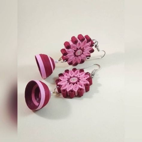 Quilling Earrings Jhumkas, Quilling Arts, Silk Thread Earrings Designs, Quill Art, Quilling Jewellery, Quilling Dolls, Diy Quilling Crafts, Quilling Flower Designs, Paper Quilling Earrings