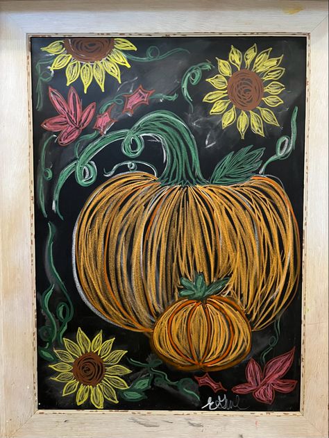 Fall Pumpkin Chalkboard Art, October Blackboard Ideas, Simple Fall Chalkboard Art, Fall Chalkboard Art Diy Easy, Scarecrow Chalkboard Art, Fall Whiteboard Ideas, Autumn Chalkboard Art Easy, Fall Themed Chalkboard, Fall Chalkboard Art Autumn