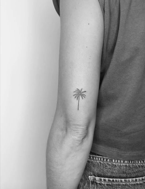 Coconut Tree Tattoo Minimalist, Sri Lanka Tattoo, Ear Lobe Tattoo, Small Palm Tree Tattoo, Vacation Tattoos, Ibiza 2024, Small Animal Tattoos, Snow Tattoo, Butterfly Tattoos On Arm