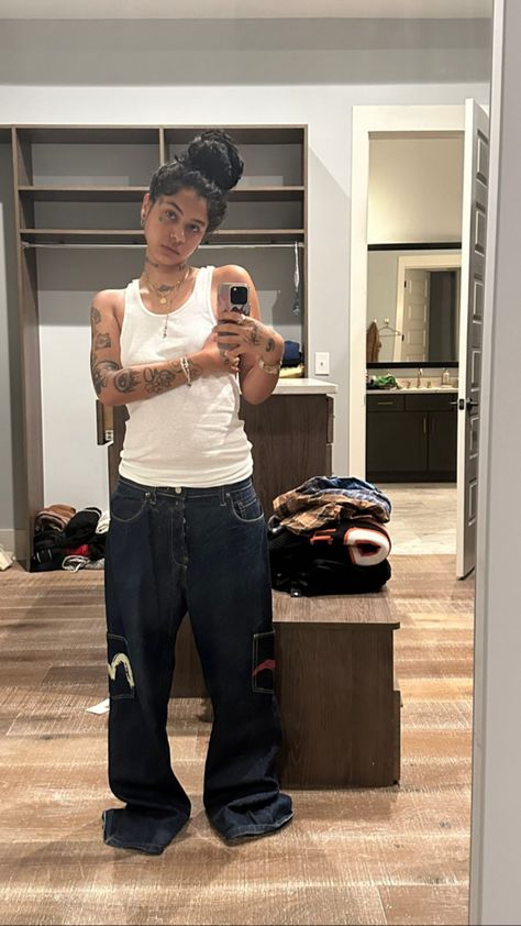 Ft.gioo Outfits, Bronx Outfits, Baggy Clothes Style, Outfit Ideaa, Tomboyish Outfits, Masc Fashion, Teen Swag Outfits, Daily Outfit Inspiration, Black Femininity