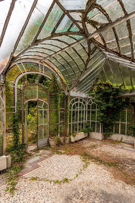 How not to fall in love with this Art Deco glass roof next to a mansion slowly falling into ruin. The invasive nature and the beauty of the craftsmen's work left me speechless in front of this magical show. Poster on glossy laminated paper, HD printing Photograph by Renaud BERTELS : www.facebook.com/lemondederendar // www.instagram.com/monderendar (@monderendar) Want a photo on another medium (Canvas, Dibond, Plexi)? Do not hesitate to contact me directly to discuss it:) Mansion In France, Abandoned Greenhouse, Abandoned Ruins, Victorian Greenhouses, Abandoned Mansion, Abandoned Castles, Glass Roof, Art Deco Glass, Linkin Park