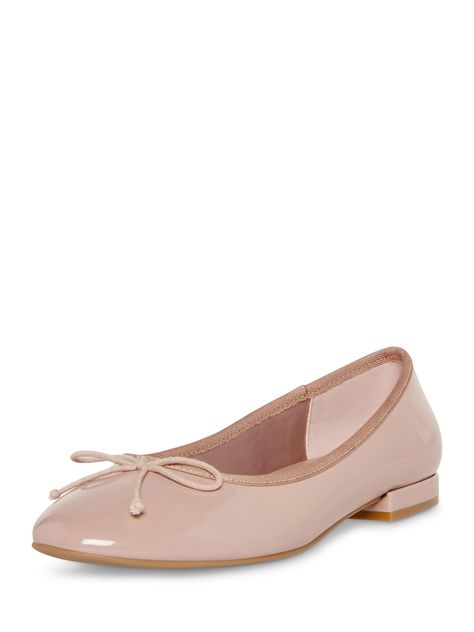 Soft Pink Shoes, Pink Ballet Flats, Cute Flats, Classic Chic, Kids Luggage, Pink Shoes, Madden Girl, Toe Designs, Ballet Flat