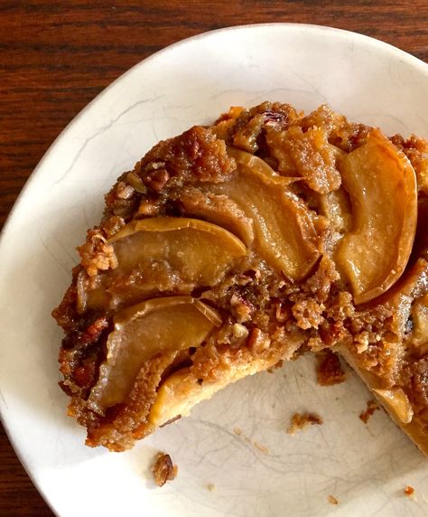 Mini Upside-Down Apple Cake  — French Cooking for Today Apple Upside Down Cake, Upside Down Apple Cake, Moist Apple Cake, Apple Honey, Honey Walnut, Sweetened Whipped Cream, Small Cakes, Dessert For Two, Apple Cake Recipes