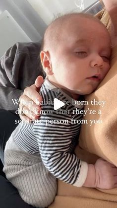 6 Week Baby, Newborn Wont Sleep, Want To Be Held, Bedtime Routine Baby, Hear Your Voice, Different Person, Baby Life Hacks, Sleep Training Baby, Baby To Sleep