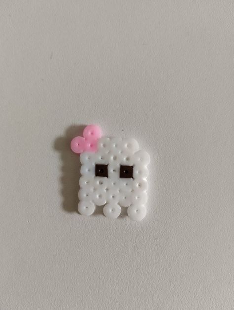 Duch👻 Perler Beads Designs Pattern Easy, Melting Beads Patterns Easy, Easy Fuse Bead Patterns, Small Square Perler Bead Patterns, Bead Melting Patterns, Small Hama Beads, Perler Bead Easy, Melts Beads Ideas, Melt Beads Ideas