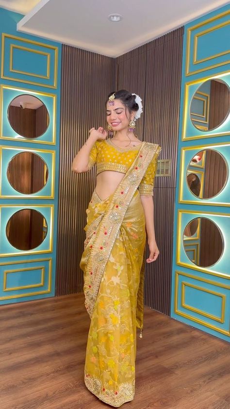 Harsha Siroe | Content Creator on Reels | hansikaapareek · sajna Tie Saree, Pleats Techniques, Saree Wearing Styles, Simple Saree Designs, Saree Wearing, Saree Draping Styles, Latest Model Blouse Designs, New Saree Blouse Designs, Saree Draping