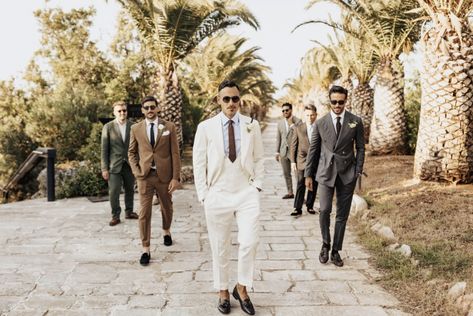 Italian Groomsmen Attire, Vintage Wedding Groomsmen, Groomsman Mismatched Suits, Groomsmen Attire Italy, Mismatch Groomsmen Suits, Mixed Groomsmen Suits, Groomsmen Ties Mismatched, Mix Match Groomsmen Suits, Mismatched Groomsmen Suits