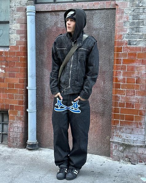 none Protect Ldn, Y2k Fashion Men, Harajuku Fashion Men, Hip Hop Style Men, Loose Fit Trousers, Y2k Baggy, Jeans Loose Fit, Guy Style, Pants Male