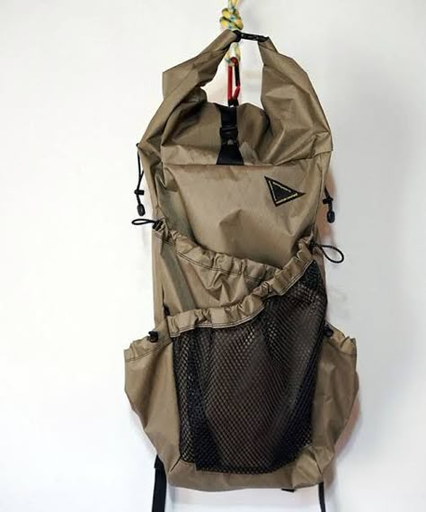 Minimalist Travel Packing, Bushcraft Backpack, Backpack Inspiration, Gorp Core, Urban Backpack, New Balance Outfit, Rolltop Backpack, Unique Backpacks, Tech Bag