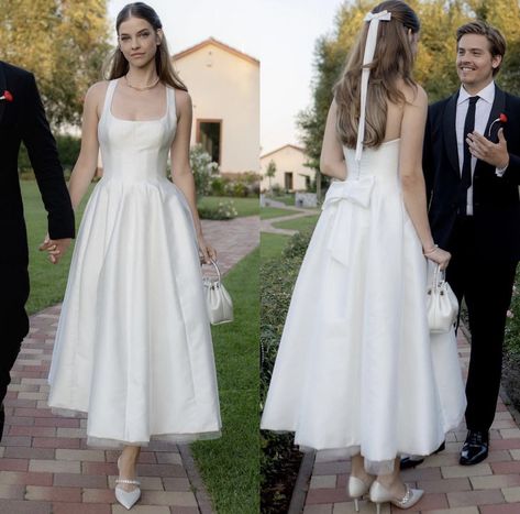 Barbara Palvin Dylan Sprouse, Dresses Fashion Design, Traditional Tuxedo, Vogue Weddings, Civil Dress, Minimal Wedding Dress, Simple White Dress, Simple Bride, Palvin Barbara