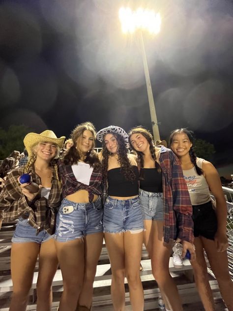 western night for football game! Country Night Football Game Theme, Western Fb Game, Western Night Football Game, Rodeo Football Theme Outfits, Western Outfits Football Games, Cowgirl Football Game Outfit, Wild West Football Theme Outfit, Western Football Game Outfits, Western Fnl Theme