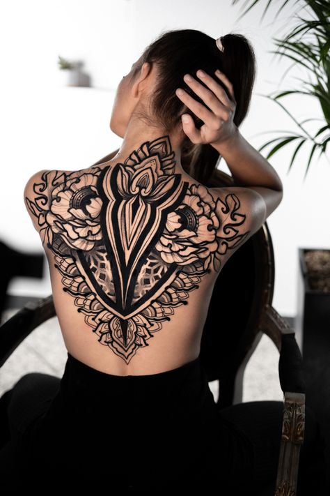 #ornaments #tattoo #tattooideas #tattoosforwomen #tattoodesign #aesthetic Ornamental Back Tattoo Women, Ornamental Back Tattoo, Tattoo Espalda Mujer, Mandala Back Tattoo, Love Symbol Tattoos, Tattoo Ideas Inspiration, Backpiece Tattoo, Tato Minimal, Spine Tattoo Ideas