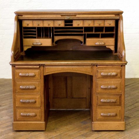 http://www.sellingantiques.co.uk/475527/edwardian-oak-roll-top-desk/ Antique Desks, Roll Top Desk, Old Desks, Antique Desk, Roll Top, Limited Editions, Corner Desk, Woodworking, Desk