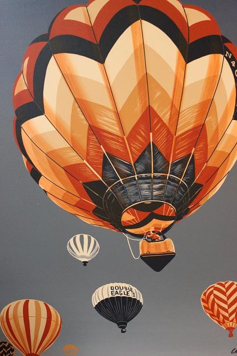 lovely*retro*house: Thrifty! Vintage Hot Air Balloon PRINT! Ballon Drawing, Home Decor Ideas Paper, Hot Air Balloon Drawing, Hot Air Balloons Art, Paper Flower Wall Hanging, Wall Hanging Ideas, Hanging Craft Ideas, Retro House, Balloon Print