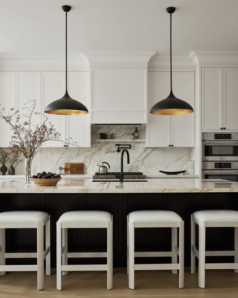 Project Armour — JAIME POLAN ZIMMERMAN INTERIORS White Cabinets Dark Island, Black Island White Cabinets, Transitional Modern Kitchen, Black White Kitchen, Black Island, Black Kitchen Island, Transitional Decor Kitchen, House Design Kitchen, Kitchen Inspiration Design