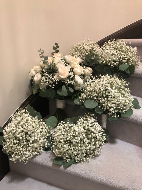 Basic Wedding Bouquet, Bridesmaid Bouquet Beach Wedding, Simple Wedding Flowers Bouquets Bridesmaids, Greens And White Wedding Flowers, Flower Bouquets For Weddings, January Wedding Flowers Bridal Bouquets, Simple Elegant Bridesmaid Bouquets, Wedding Flowers No Greenery, Neutral And Green Wedding Bouquet