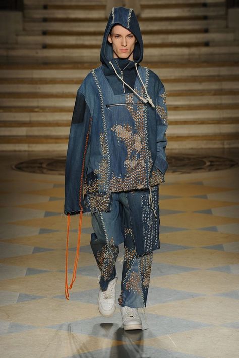 Bethany Williams, Anti Fashion, Denim Projects, 2016 Menswear, London College Of Fashion, Denim Ideas, Fashion Sketchbook, Male Fashion Trends, Upcycle Jeans