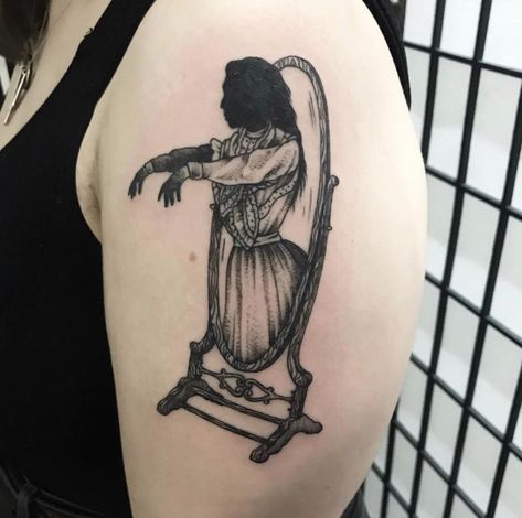 Woman coming out of a mirror done by @swamplost | www.otziapp.com Swing Tattoo, Mirror Tattoo, Mirror Tattoos, Goth Tattoo, Horror Make-up, Occult Fashion, Ghost Tattoo, Gothic Tattoo, Horror Tattoo