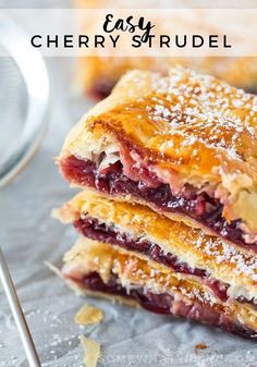 Phyllo Strudel Recipes, Easy Strudel Recipes, Cherry Strudel Recipe Phyllo Dough, Cherry Strudel Recipe Puff Pastries, Cherry Pastry Recipes, Cherry Strudel Recipe, Blueberry Strudel, Strudel Topping, Cherry Strudel