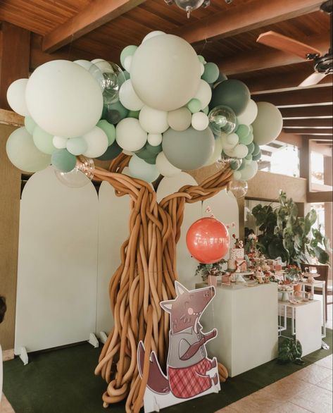 Forest Theme Balloon Decoration, Enchanted Forest Balloon Decorations, Sloth Balloon Garland, Enchanted Forest Theme Balloon Arch, Enchanted Forest Balloons, Ballon Tree Decoration, Woodland Theme Balloon Arch, Enchanted Forest Balloon Garland, Tree Balloon Decoration