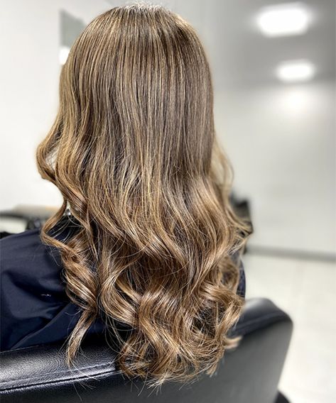 Golden Ash Brown Hair, Golden Ash Brown, Ash Brown Hair Colors, Ash Brown Hair Color Ideas, Hair Ash Brown, Brown Hair Cuts, Light Ash Brown Hair, Ash Brown Hair Color, Platinum Blonde Highlights