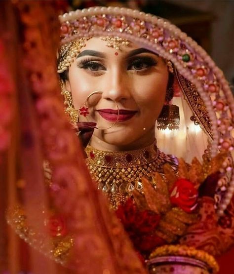 Bride Pics, शादी की तस्वीरें, Indian Bride Photography Poses, Bride Photos Poses, Parents Quotes, Indian Wedding Photography Couples, Indian Bridal Photos, Bridal Photography Poses, Regina Cassandra