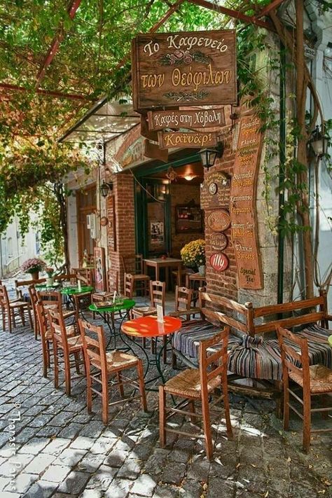 Coffee Shops Interior, Outdoor Cafe, Garden Cafe, Coffee Shop Design, Outdoor Restaurant, Cafe Interior Design, Cafe Shop, Restaurant Interior, Cafe Interior