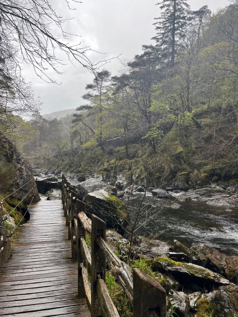 South Wales Aesthetic, North Wales Aesthetic, Wales Hiking, Wales Aesthetic, Wales Mountains, Walks Aesthetic, Midnight Summer Dream, Northern Wales, England Aesthetic