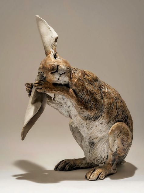 Hare Reference, Hare Sculpture, Felted Toys, Bunny Statue, Rabbit Sculpture, Pottery Animals, Taxidermy Art, Animal Sculpture, Rabbit Art