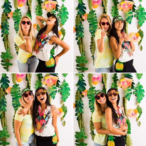 Add this photo booth to your summer bash. Hawaii Theme, Tropical Birthday Party, Aloha Party, Moana Birthday Party, Fiesta Tropical, Hawaii Party, Luau Theme, Tropical Birthday, Moana Birthday