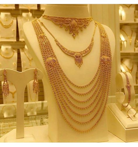 Rani Har Gold Jewellery, Rani Haar Gold Jewellery Designs, Rani Har Gold, Rani Har, Gold Mala, Golden Jewellery, Dubai Gold Jewelry, Bridal Jewellery Inspiration, Fine Dinnerware