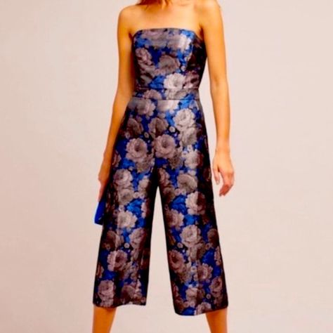 Size Small Nwt Honey Punch Back Zip Fitted Bodice And Wide Legs Oversized Tie Can Be Worn In Front Now Or Tied In Back 23.5” Inseam 13.5” Across Waist 16” Across Top Bust Brocade Jumpsuit, Honey Punch, Print Jumpsuit, Pant Suit, Printed Jumpsuit, Wide Legs, Black Metallic, Fitted Bodice, Pant Jumpsuit