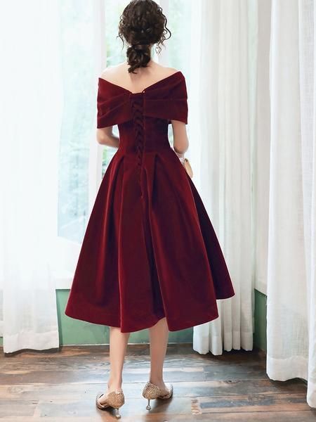 92af93f73faf3cefc129b6bc55a748a9desc45534980ri Tea Length Homecoming Dresses, Off Shoulder Evening Dress, روتين العناية بالبشرة, Short Prom Dress, Short Prom, Dress Silhouette, Prom Dresses Short, Tea Length, Prom Party Dresses