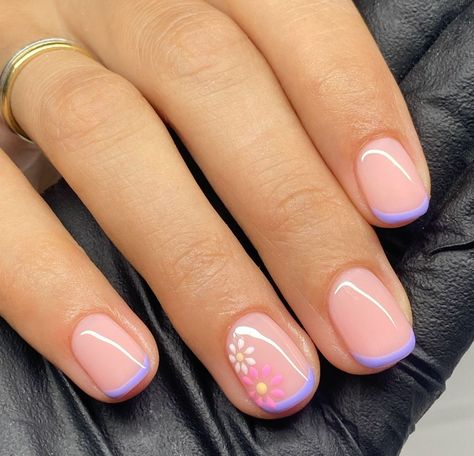 35 Adorable Short Spring Nail Ideas - Lauren Erro Gel Short Nail Designs, Gradient French Tip, Ideas For Short Nails, Spring Nail Ideas, French Tip Nail Art, Short Gel Nails, Subtle Nails, Simple Gel Nails, Summery Nails