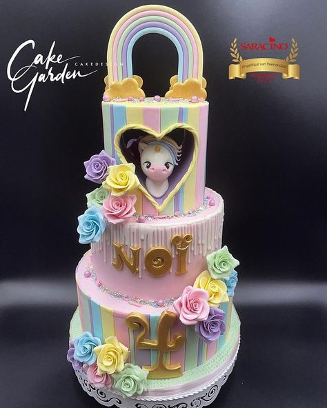 Unique Unicorn Cake, Unicorn Cake Design, Unicorn Birthday Party Cake, Pastel Cake, Roses Cake, Pastel Cakes, Unicorn Birthday Cake, Pastel Roses, Beautiful Birthday Cakes